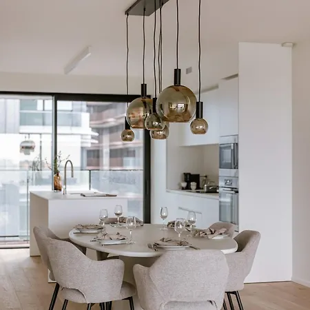 Huswell - New Overlooking The Yacht Harbor With Parking Apartamento *