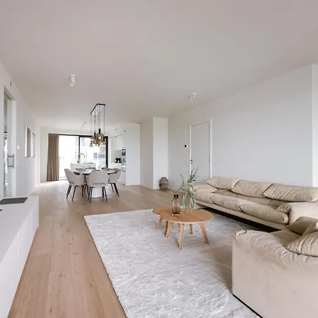 Huswell - New Overlooking The Yacht Harbor With Parking Apartamento *