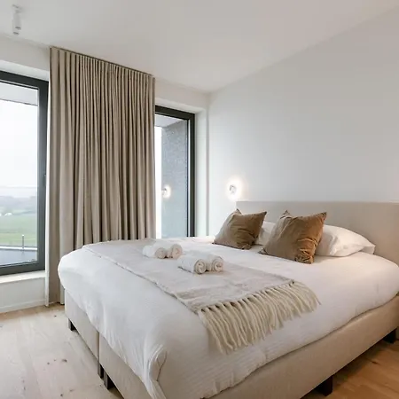 Huswell - New Overlooking The Yacht Harbor With Parking Apartamento *